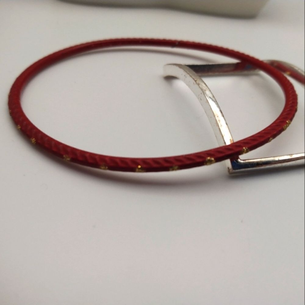 ‎Red lines bracelet bangle